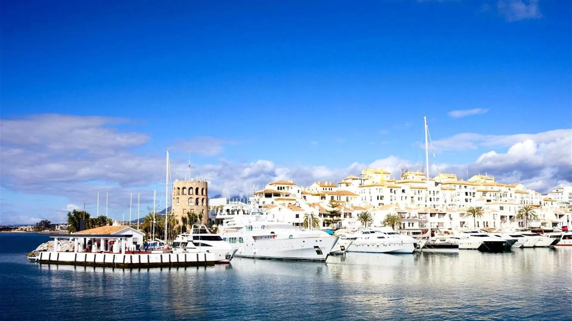 Harbour Heaven 2 Bed, 2 Bath Apartment Steps From Puerto Banus Marina And Beach Marbella