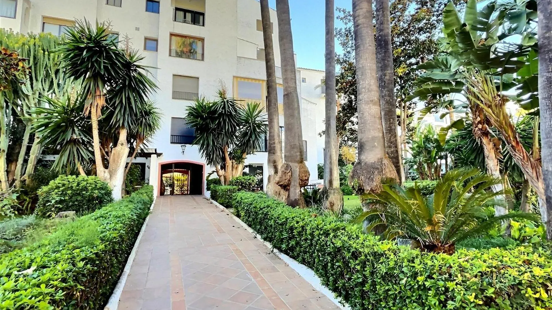 Harbour Heaven 2 Bed, 2 Bath Apartment Steps From Puerto Banus Marina And Beach Marbella 0*,